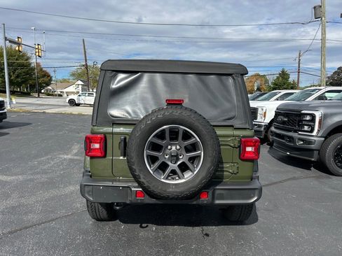 Used 2021 Jeep Wrangler Unlimited Sport image 13