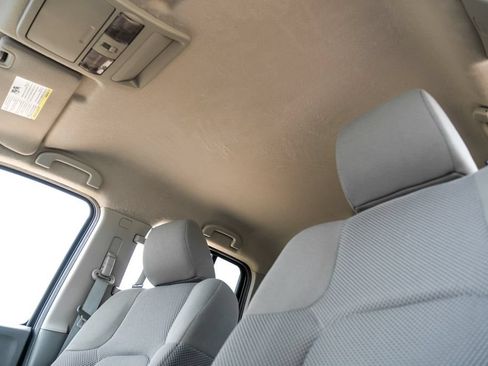 Used 2018 Nissan Frontier SV RWD image 29
