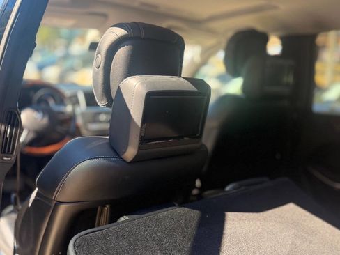 Used 2014 Mercedes-Benz GL 550 4MATIC image 39