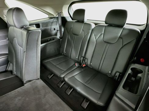 Used 2024 Kia Sorento S FWD image 28