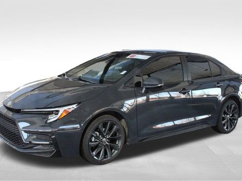 Certified 2026 Toyota Corolla SE w/ SE Package FWD image 9