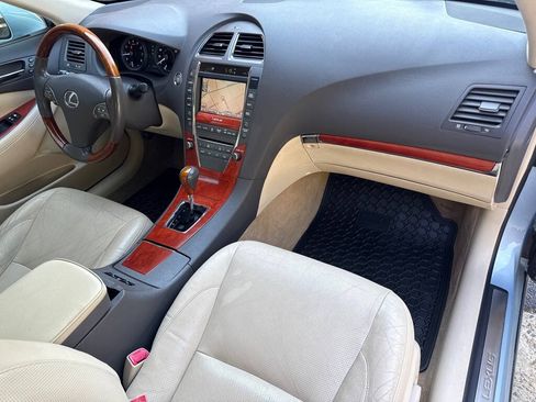 Used 2011 Lexus ES 350 FWD image 14