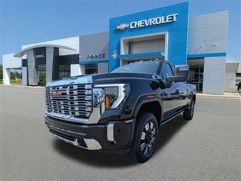New 2025 GMC Sierra 2500 Denali w/ Denali Reserve Package image 9