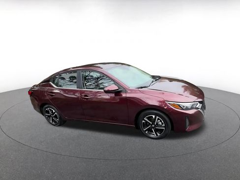 Used 2025 Nissan Sentra SV image 2