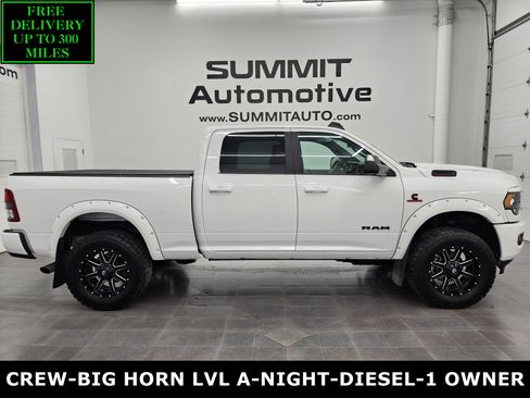 Used 2022 RAM 2500 Big Horn w/ Night Edition AWD/4WD image 1