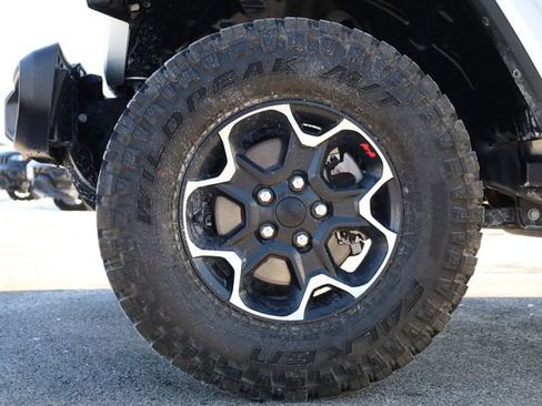 Certified 2023 Jeep Wrangler Unlimited Rubicon w/ Cold Weather Group image 8