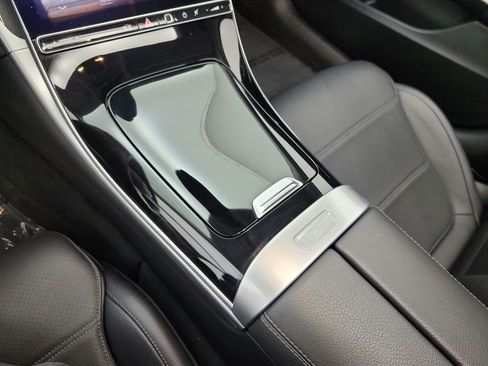 Used 2023 Mercedes-Benz C 300 Sedan image 13