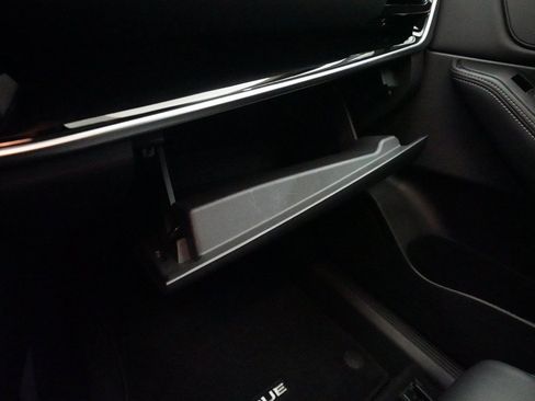 Used 2023 Nissan Rogue SL image 30