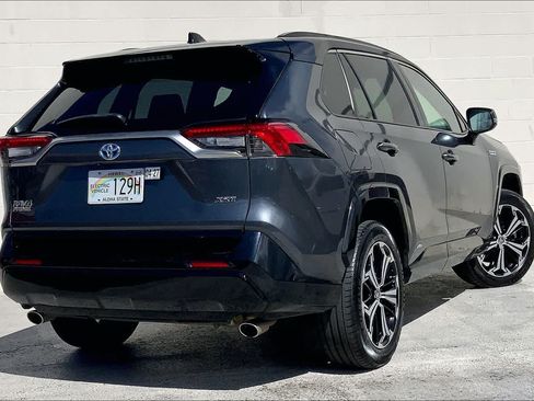 Used 2022 Toyota RAV4 XSE AWD/4WD image 22