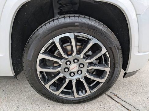 Used 2020 GMC Acadia Denali w/ Technology Package image 11