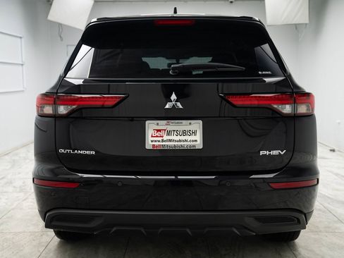 New 2026 Mitsubishi Outlander ES image 8
