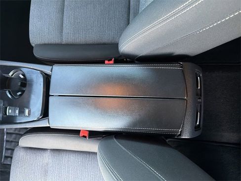 Used 2021 Nissan Rogue SV image 25