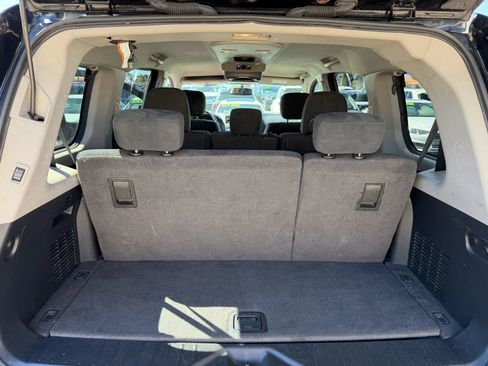 Used 2015 Nissan Armada SV image 30
