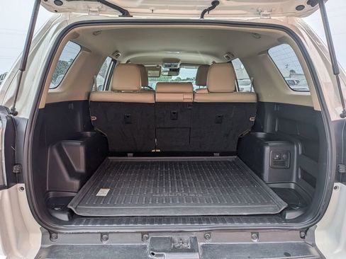 Used 2020 Toyota 4Runner SR5 RWD image 23