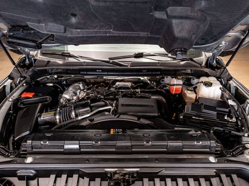 Used 2025 GMC Sierra 3500 Denali w/ Denali Reserve Package image 35