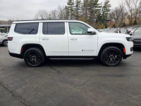 Used 2022 Jeep Wagoneer Series I image 8