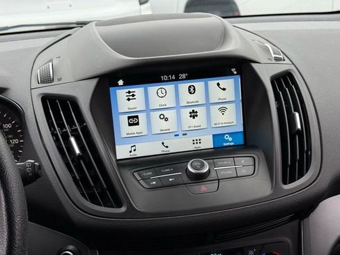 Certified 2019 Ford Escape SE image 21