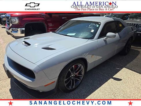 Used 2022 Dodge Challenger R/T Scat Pack w/ Plus Package RWD image 1