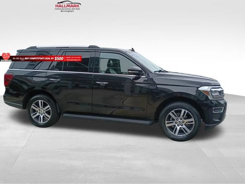 Used 2024 Ford Expedition Limited RWD image 2