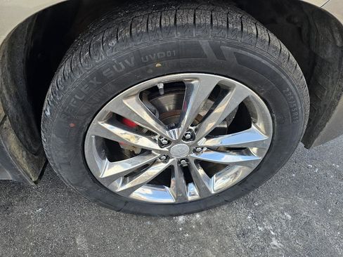 Used 2015 Kia Sorento SX image 14