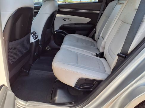 Certified 2022 Hyundai Tucson Limited FWD image 17