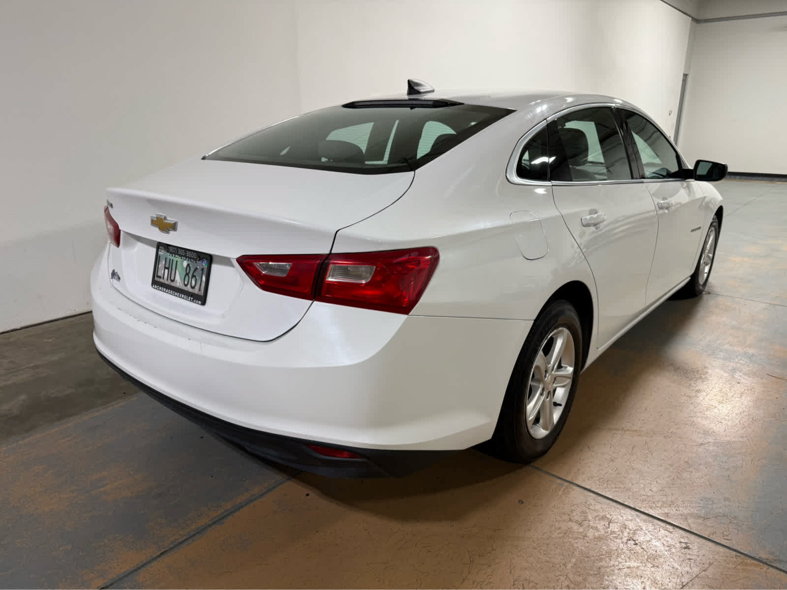 Used 2022 Chevrolet Malibu LS FWD image 7