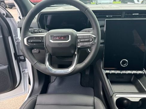 New 2027 GMC Terrain Elevation w/ Elevation Premium Package AWD/4WD image 16