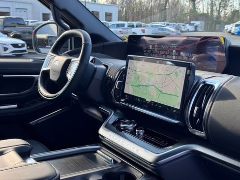 New 2025 Ford Expedition Platinum w/ Stealth Performance Package image 32