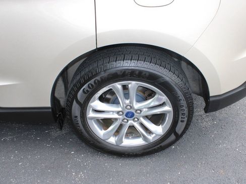 Used 2017 Ford Edge SEL w/ Equipment Group 201A AWD/4WD image 6