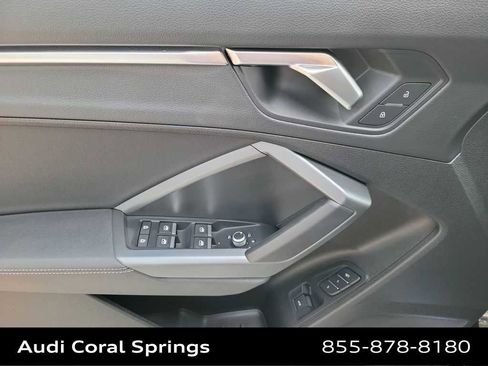 Certified 2025 Audi Q3 2.0T Premium w/ Convenience Package image 19