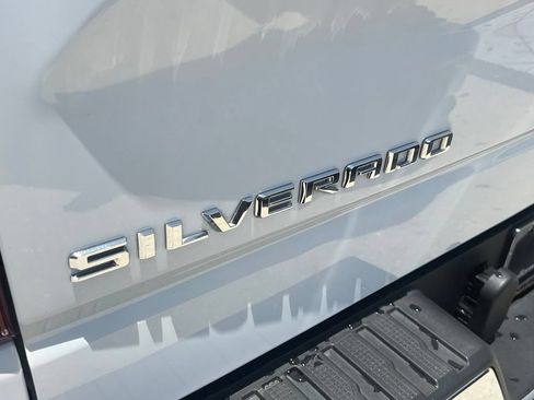 Used 2020 Chevrolet Silverado 1500 LT RWD image 28