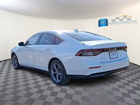 Certified 2023 Honda Accord EX image 4