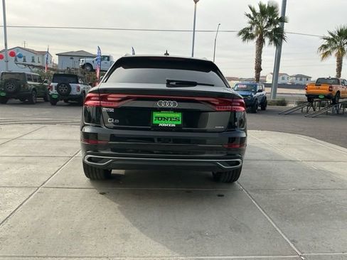 Used 2022 Audi Q8 Premium Plus image 7