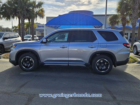 New 2025 Honda Pilot EX-L image 2