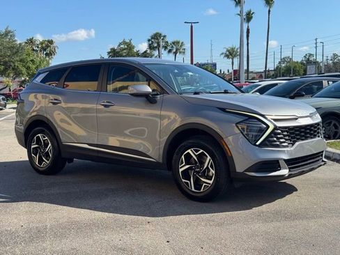 Certified 2024 Kia Sportage LX AWD/4WD image 4