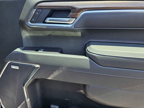 New 2026 Chevrolet Silverado 1500 LT Trail Boss w/ LT Trail Boss Premium Package AWD/4WD image 9