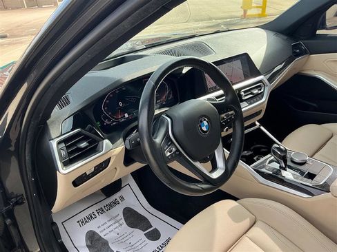 Used 2020 BMW 330i Sedan w/ Premium Package image 33