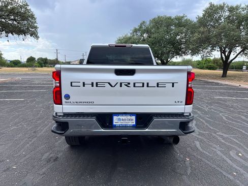 Used 2024 Chevrolet Silverado 3500 LTZ AWD/4WD image 8