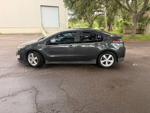 Used 2014 Chevrolet Volt Premium w/ Premium Trim Package FWD image 8