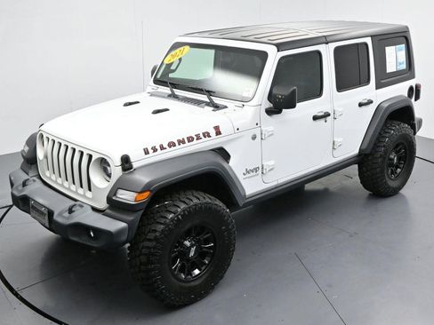 Used 2021 Jeep Wrangler Unlimited Sport AWD/4WD image 38
