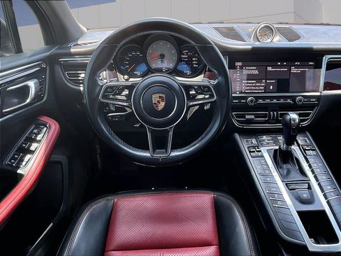 Certified 2020 Porsche Macan S AWD/4WD image 13