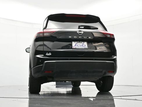 Used 2024 Nissan Rogue SV image 44