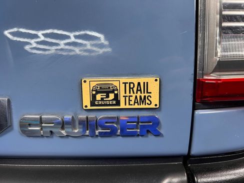 Used 2014 Toyota FJ Cruiser 4WD image 23