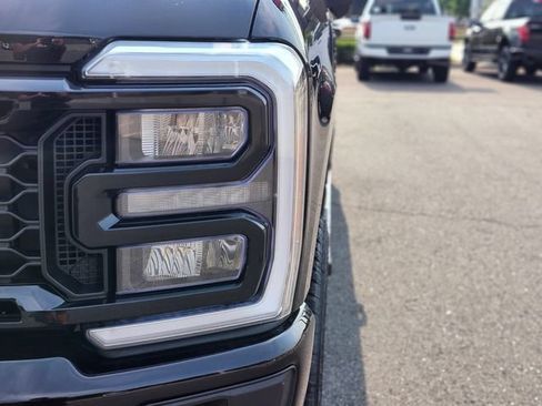 New 2026 Ford F250 Lariat w/ Black Appearance Package AWD/4WD image 10