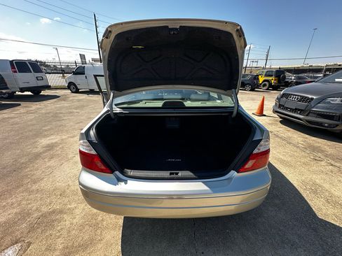 Used 2003 Toyota Avalon XLS image 63