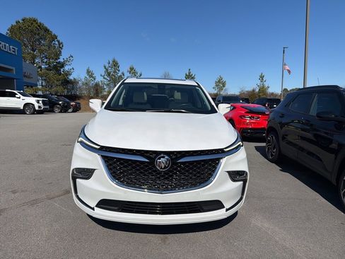 Used 2024 Buick Enclave Avenir w/ Avenir Technology Package image 5