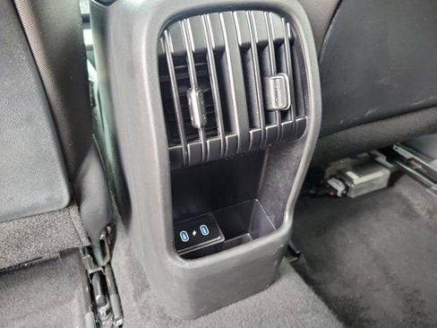 Used 2024 Hyundai Kona SEL w/ Convenience Package FWD image 11