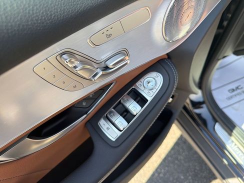 Used 2021 Mercedes-Benz GLC 300 4MATIC w/ AMG Line image 12