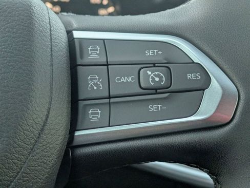 New 2026 Jeep Compass Limited image 16