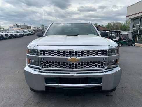 Used 2019 Chevrolet Silverado 2500 W/T image 2